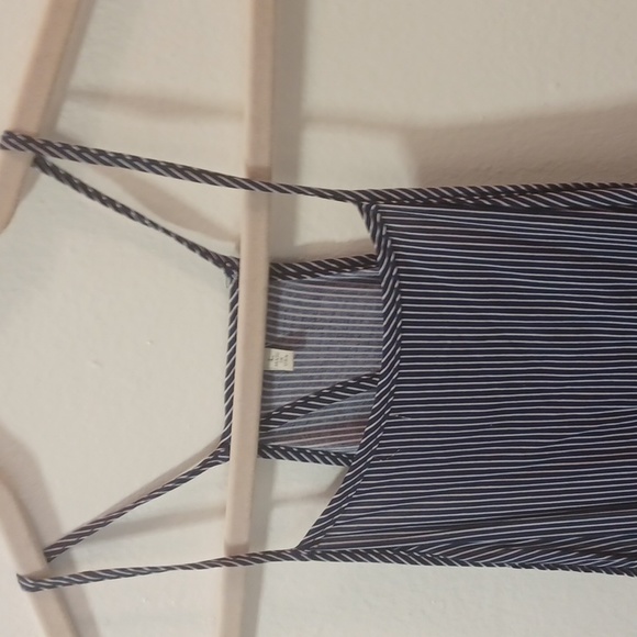 Dress - Picture 3 of 10